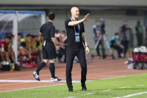 2026世界杯赛程安排-小克鲁伊夫不认可“土豪说”：我们工资只是中游水平